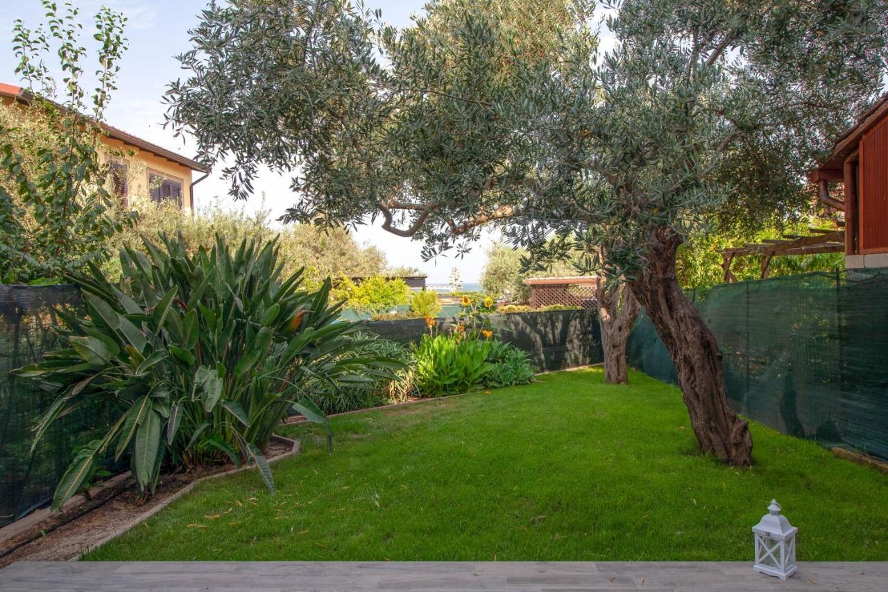 Domek Villa A 100Mt Dalla Spiaggia Capoterra Bagian luar foto