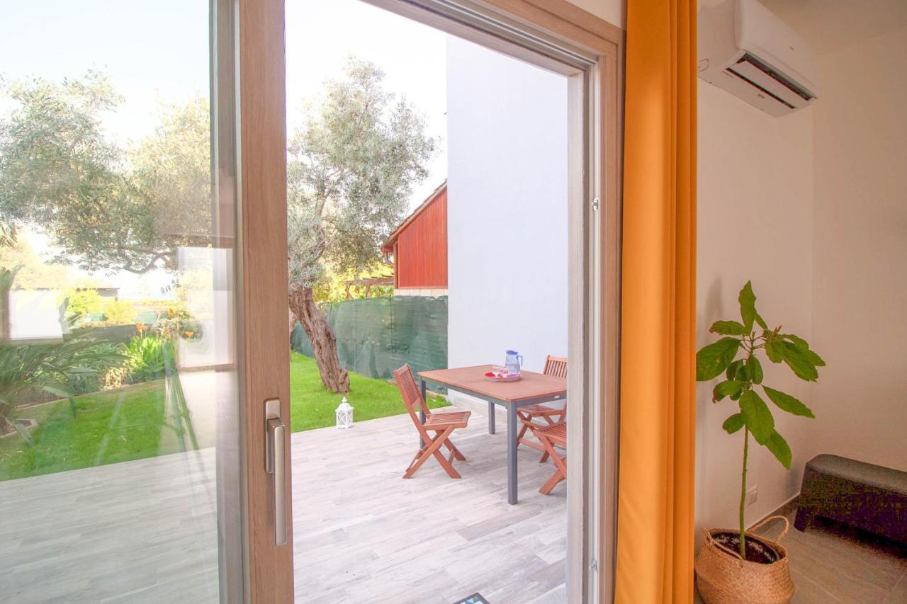 Domek Villa A 100Mt Dalla Spiaggia Capoterra Bagian luar foto